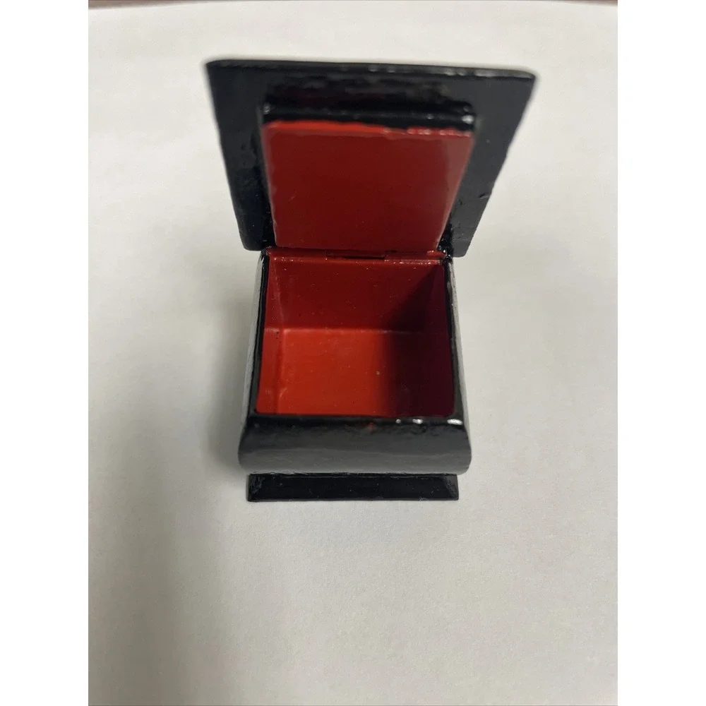 Vintage Miniature Russian Lacquer Black Hand Painted Trinket‎ Box Red Interior